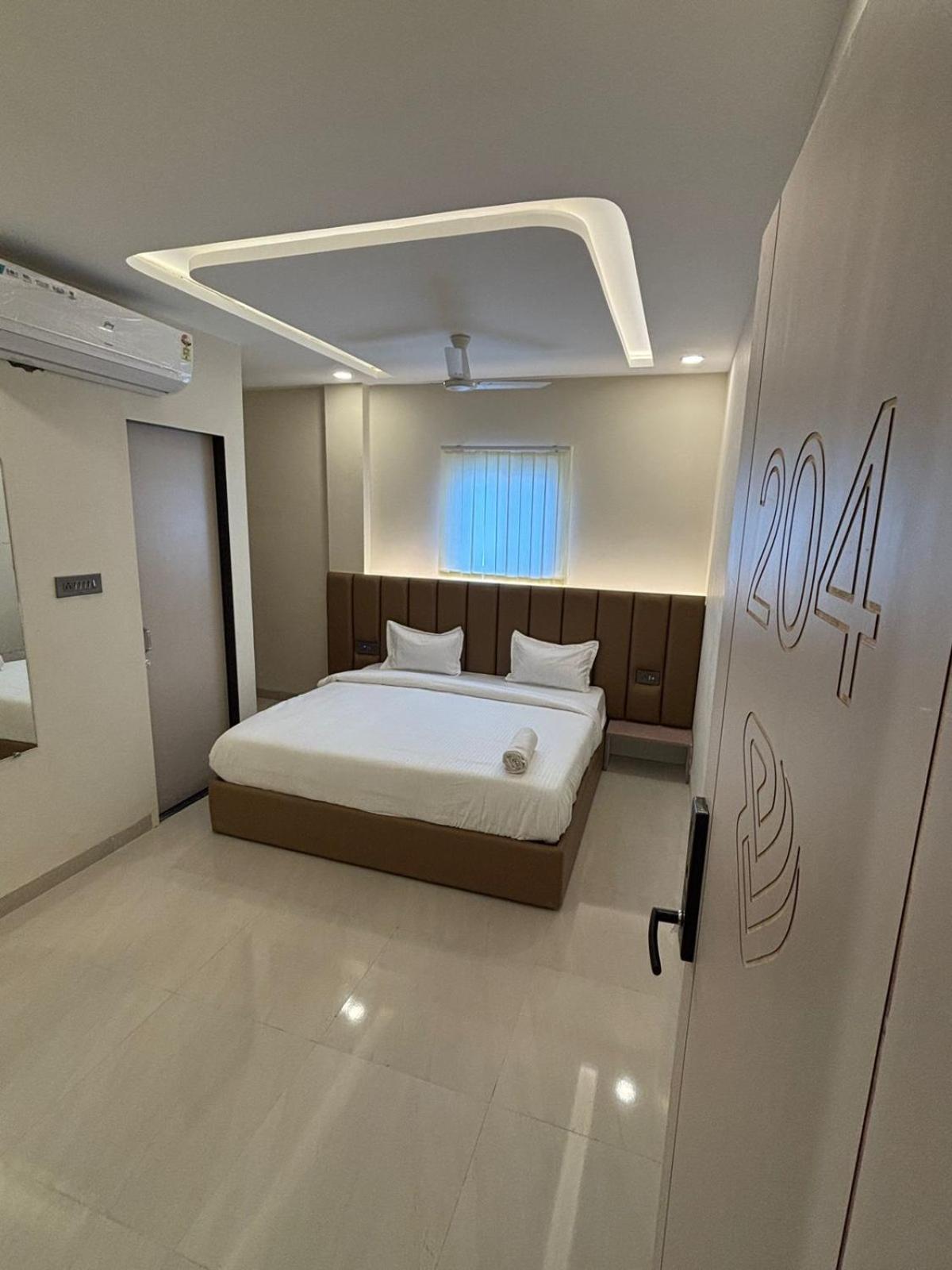 Hotel Vilaasitaa Vijay Nagar 印多尔 外观 照片
