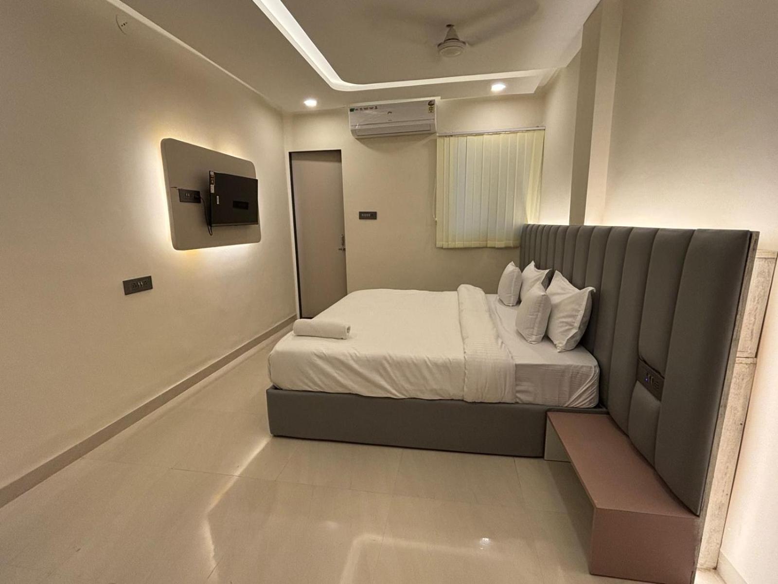 Hotel Vilaasitaa Vijay Nagar 印多尔 外观 照片
